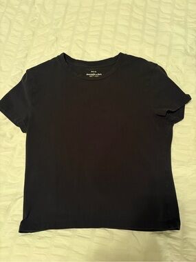 Abercrombie & Fitch Black Short Sleeve Crewneck Tee